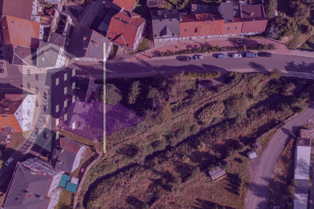Działka budowlana w centrum Gryfowa Śląskiego | Zabudowa mieszkaniowa wielorodzinna | Pozwolenie na rozbiórkę.