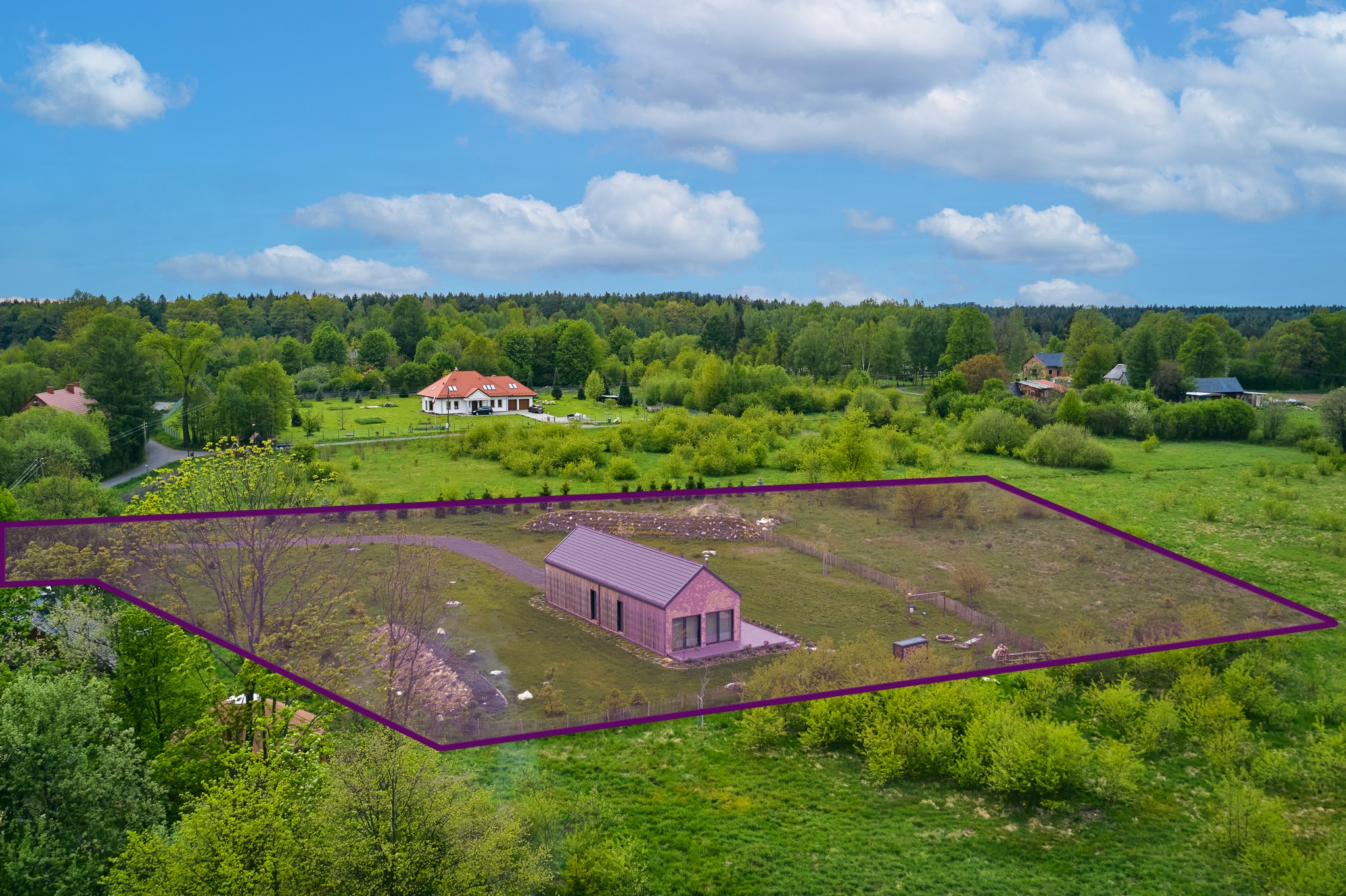 Nowoczesna stodoła w górach Izerskich. Wolimierz. Wysoki standard. Duża działka 6156 m2.
